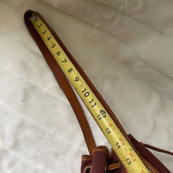 Vintage Dooney&Bourke.Burgundy canvas with brown leather drawstring buck… - Picture 11 of 16
